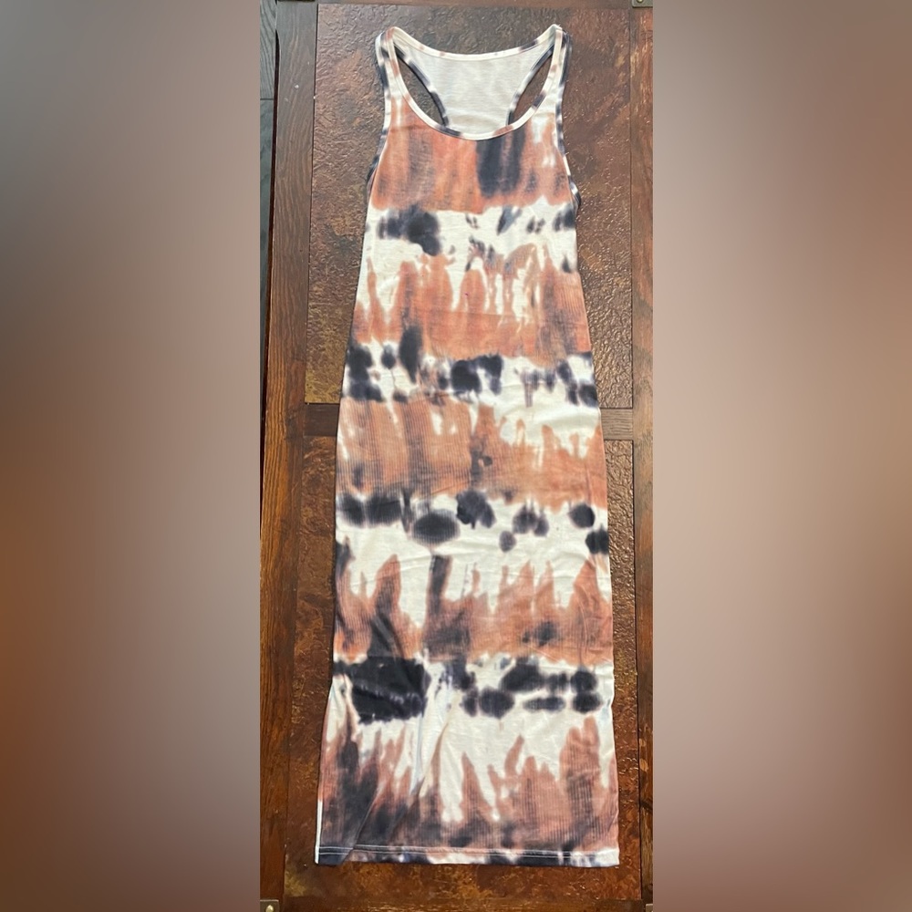 Tie Dye Racerback Body con Dress